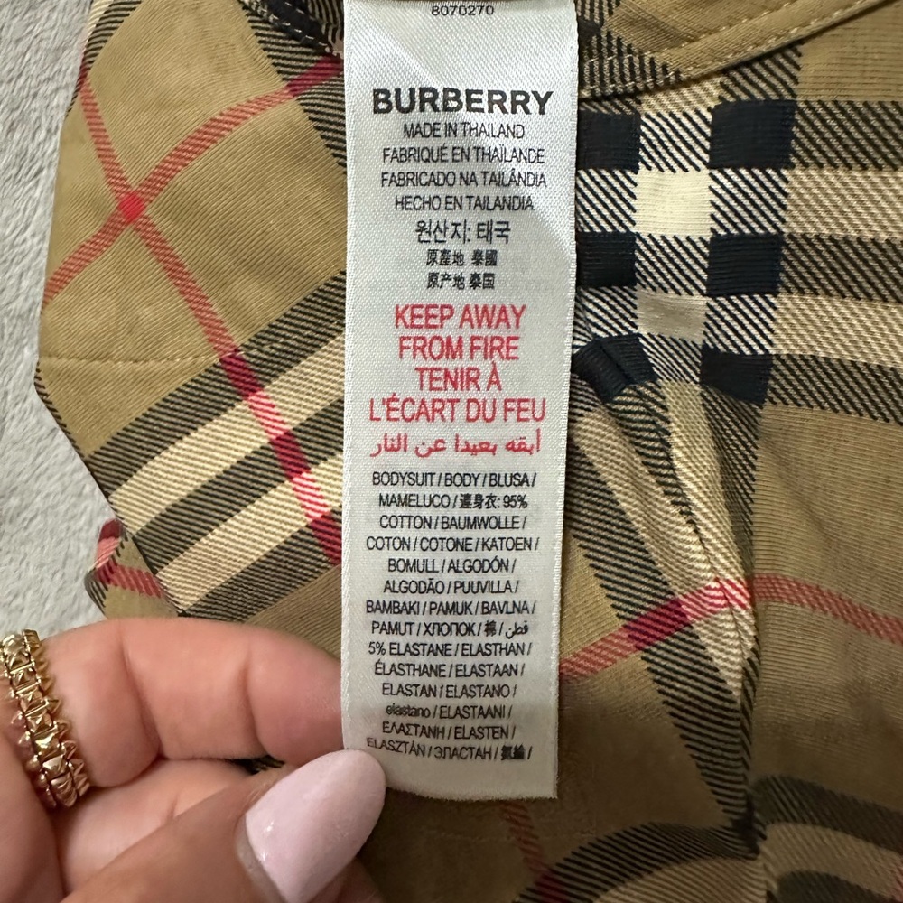 Burberry Tan and Black Footies One Piece with hat new - Picture 3 of 6